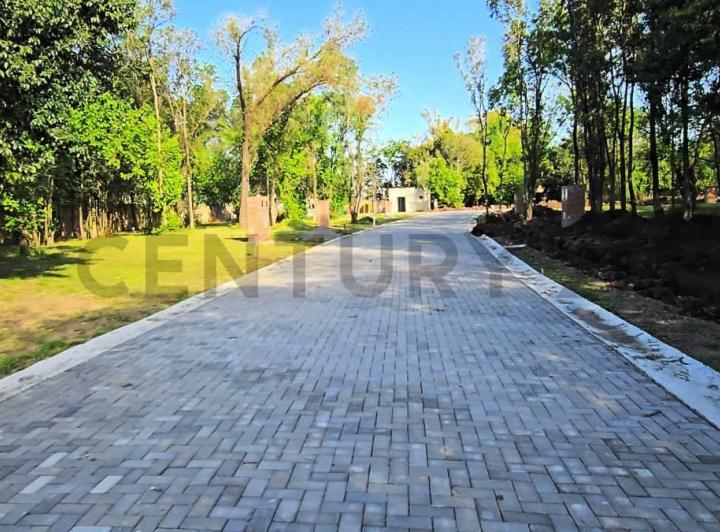 Terreno · 297m²