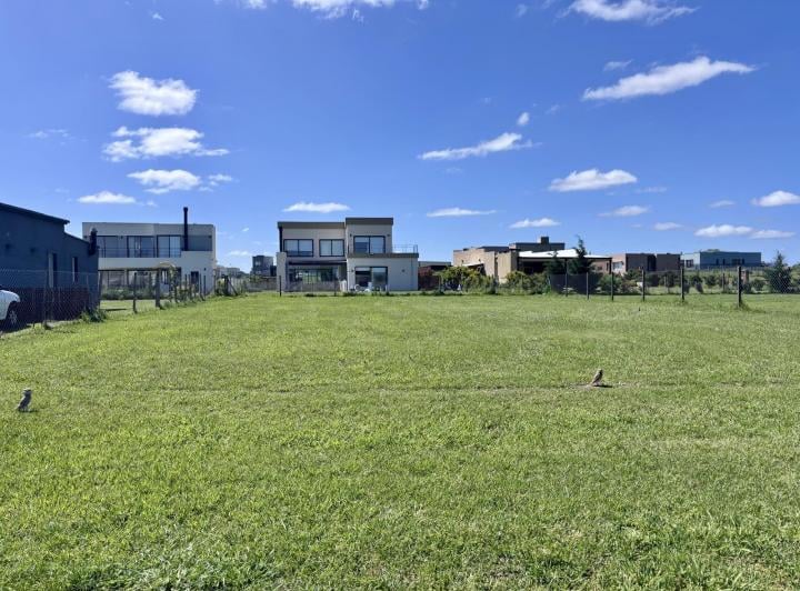 Terreno · 600m²