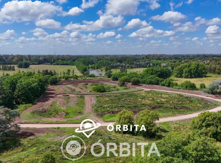 Terreno · 826m²