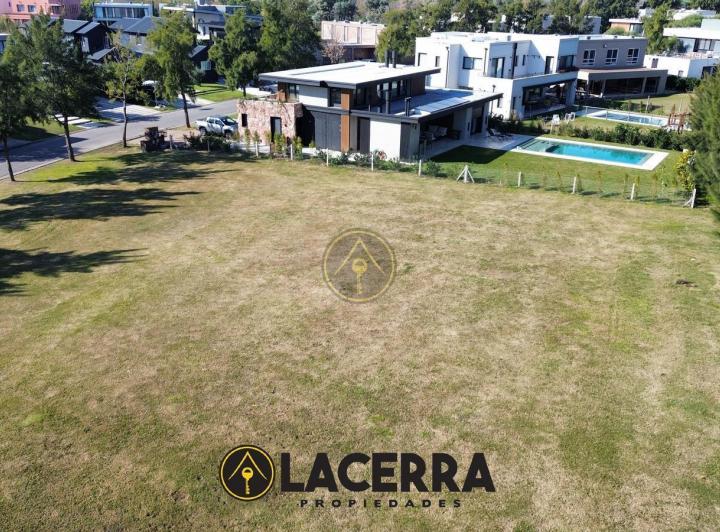 Terreno · 970m²