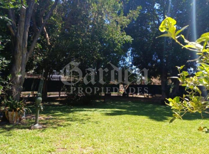 Terreno · 202m²