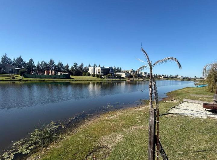 Terreno · 855m²