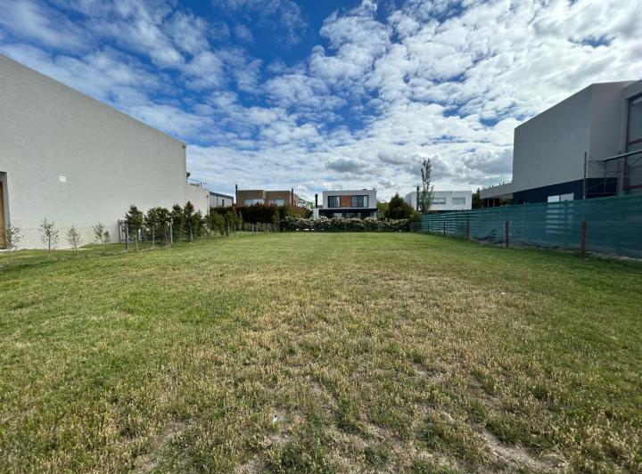 Terreno · 502m²