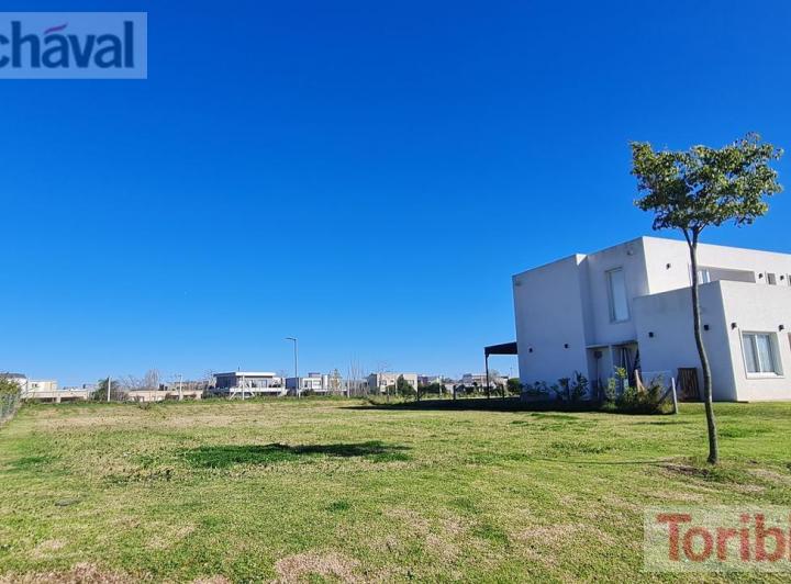 Terreno · 600m²