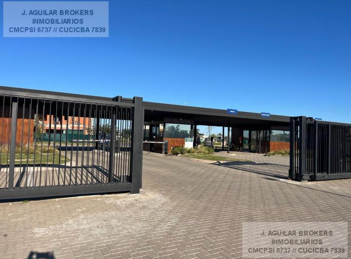 Terreno · 604m²