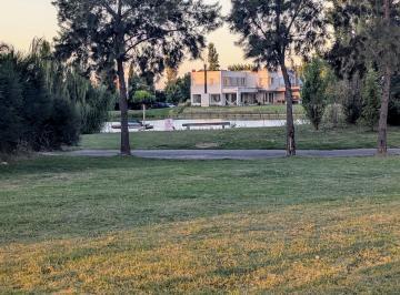 Terreno · 850m²