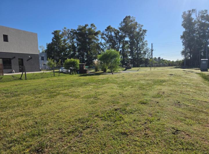 Terreno · 457m²
