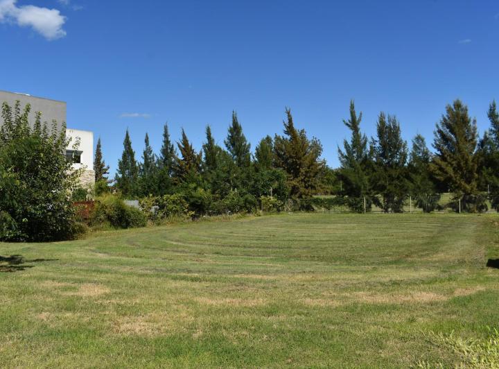 Terreno · 812m²