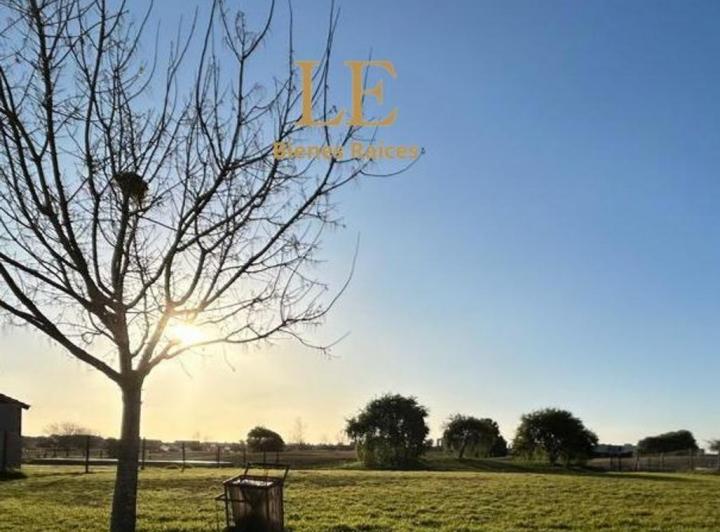 Terreno · 874m²