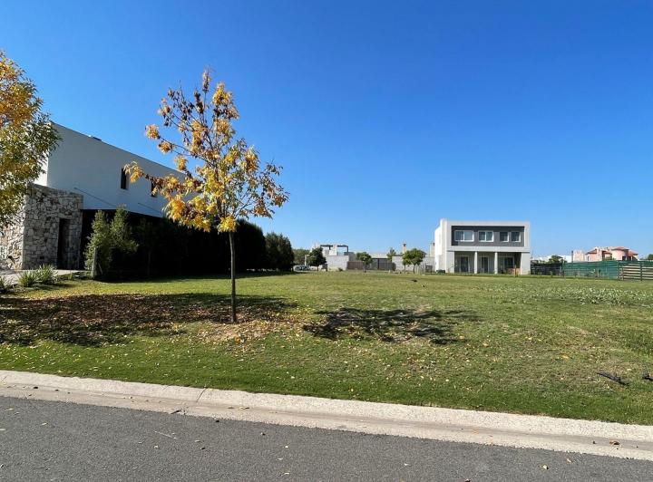 Terreno · 516m²