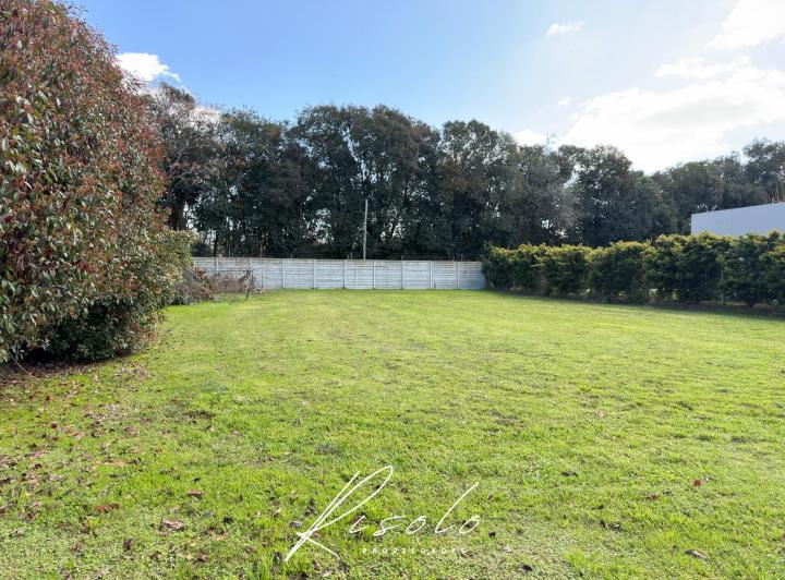 Terreno · 723m²