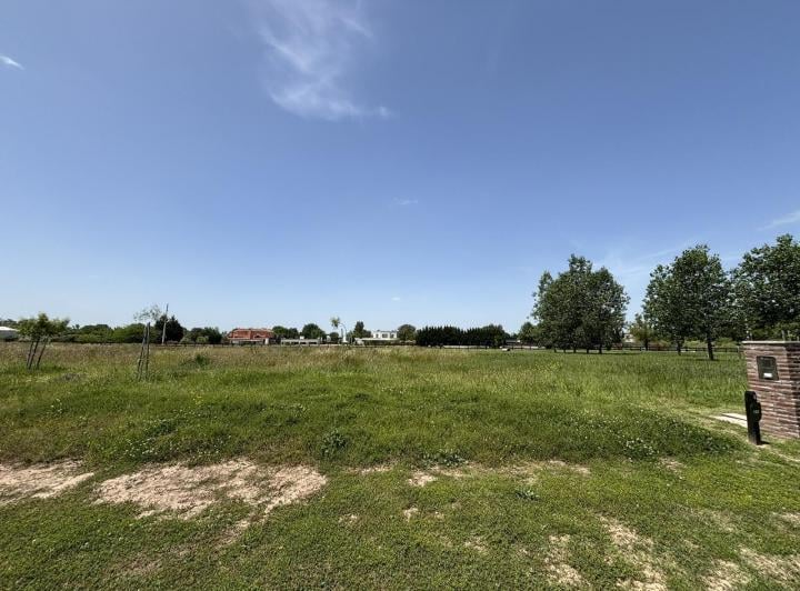 Terreno · 1807m²