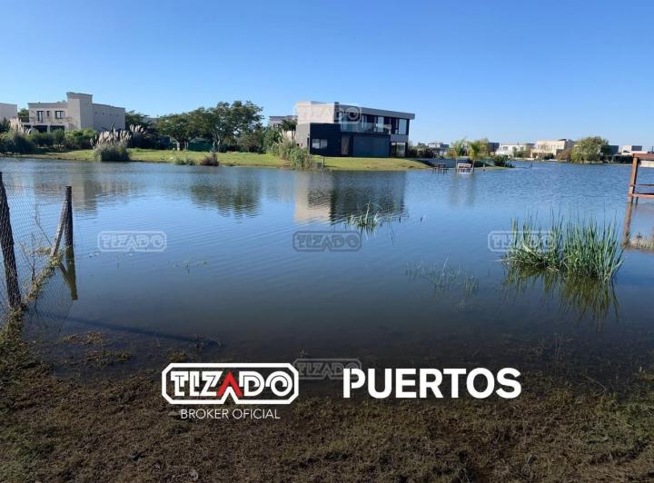 Terreno · 845m²