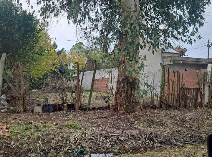 Terreno · 217m²