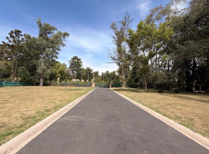 Terreno · 365m²
