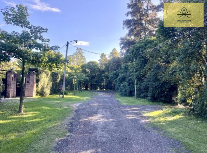 Terreno · 176m²