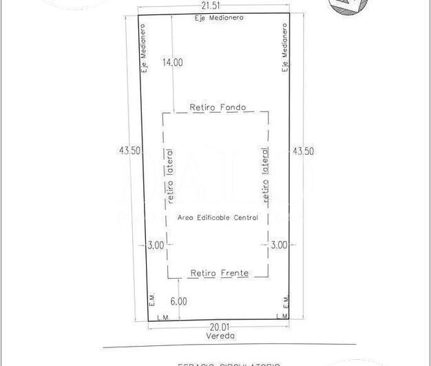Terreno · 903m²
