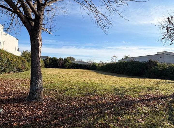 Terreno · 800m²
