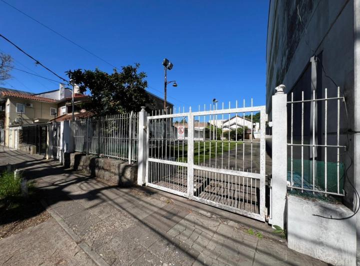 Terreno · 1006m²