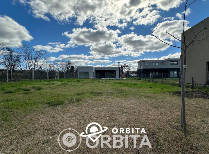 Terreno · 496m²