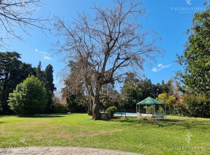 Terreno · 1610m²