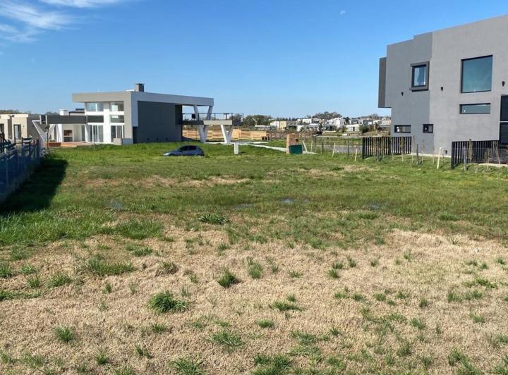 Terreno · 800m²