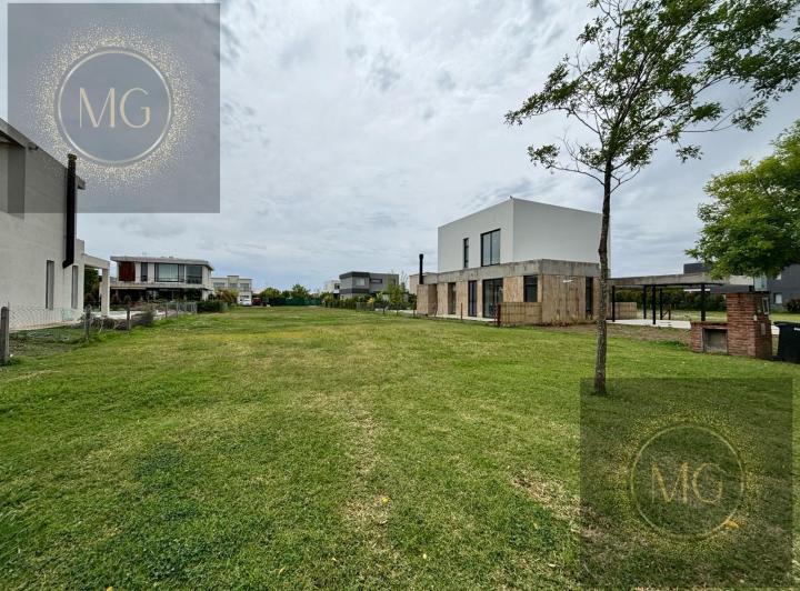 Terreno · 538m²