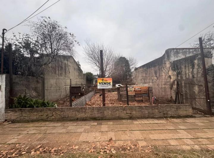 Terreno · 243m²
