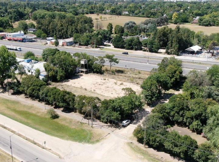 Terreno · 1972m²