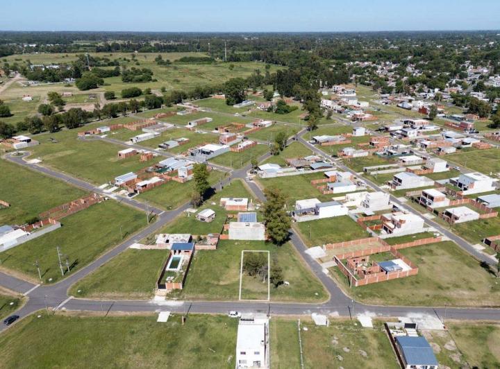 Terreno · 205m²