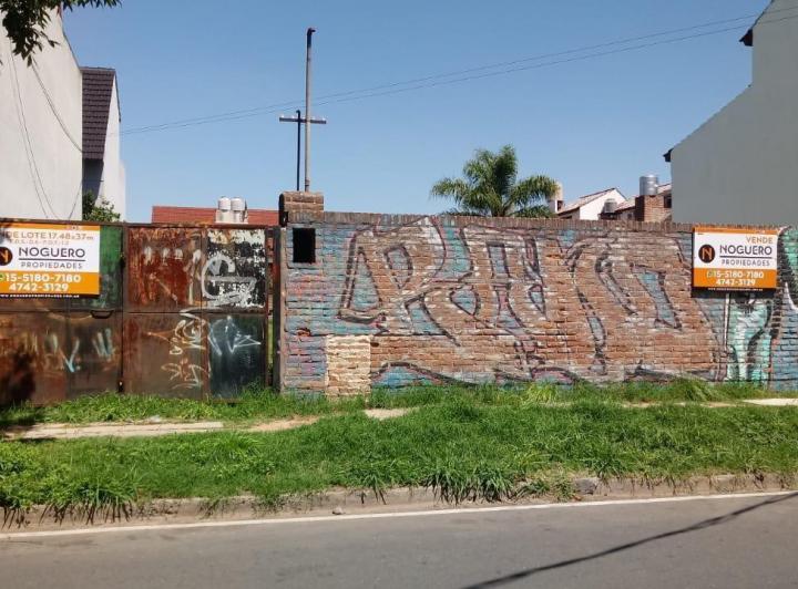 Terreno · 646m²