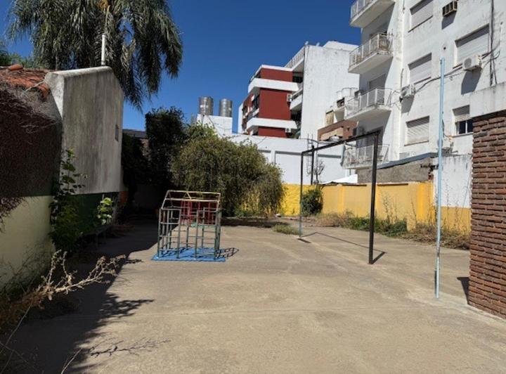 Terreno · 307m²