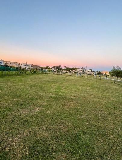 Terreno · 552m²