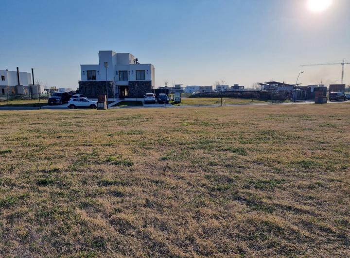 Terreno · 566m²