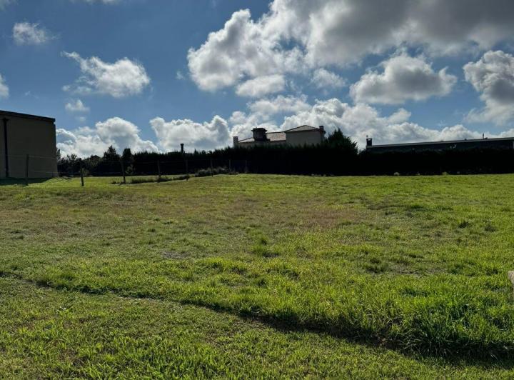 Terreno · 945m²