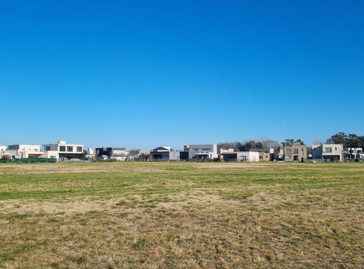 Terreno · 600m²