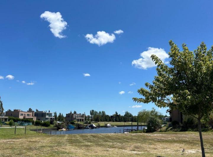 Terreno · 900m²