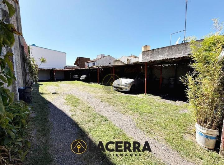 Terreno · 225m²