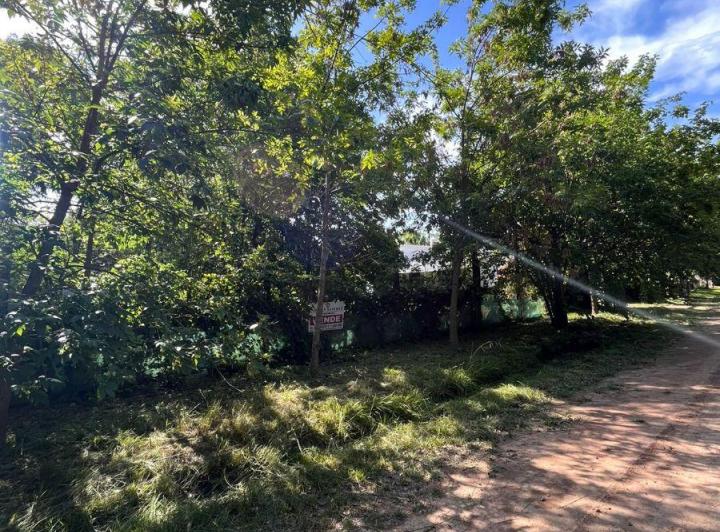 Terreno · 707m²