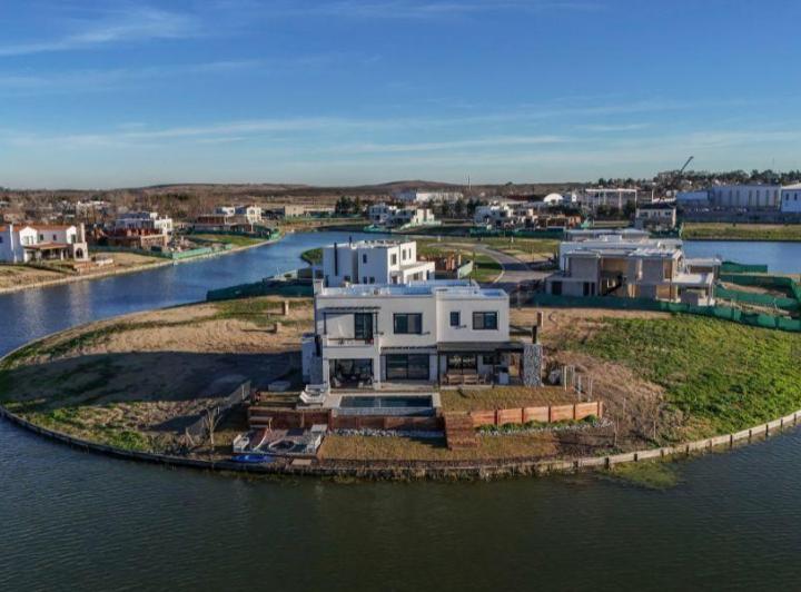 Terreno · 644m²
