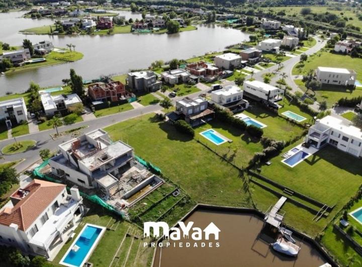 Terreno · 1167m²