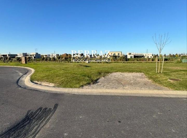 Terreno · 1470m²
