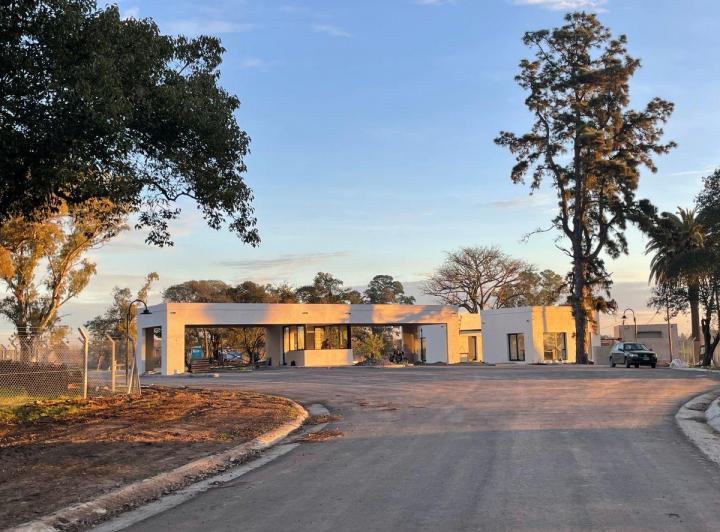 Terreno · 807m²