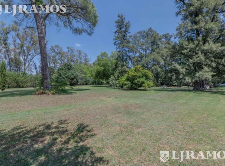 Terreno · 405m²