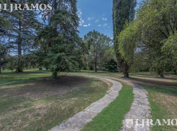 Terreno · 484m²