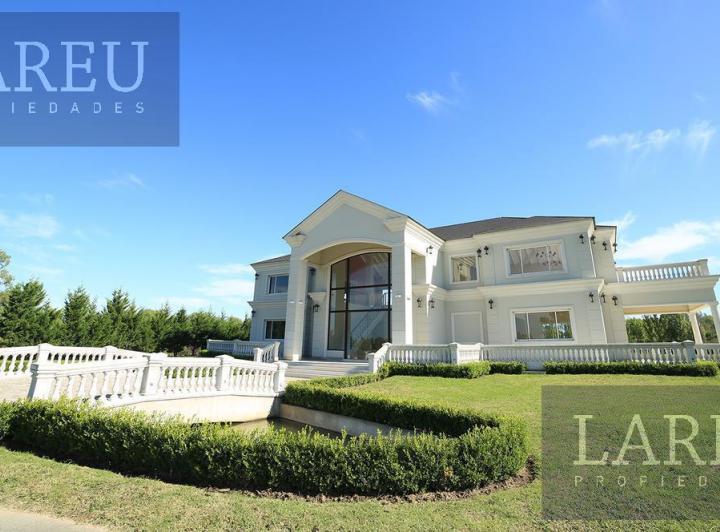Terreno · 820m²