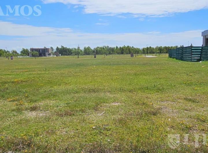 Terreno · 659m²