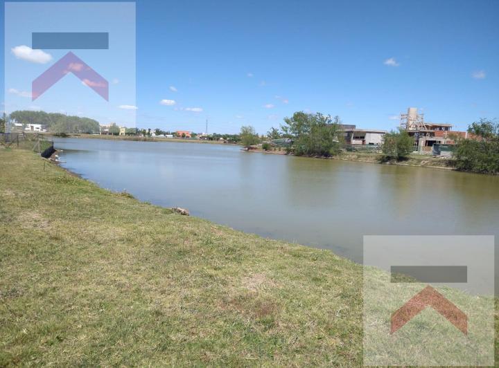 Terreno · 797m²