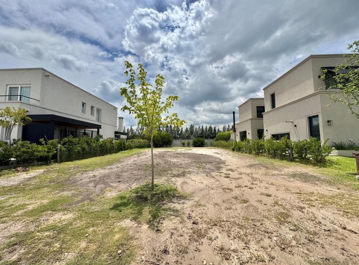 Terreno · 502m²