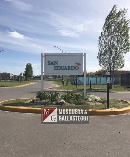 Terreno · 446m²